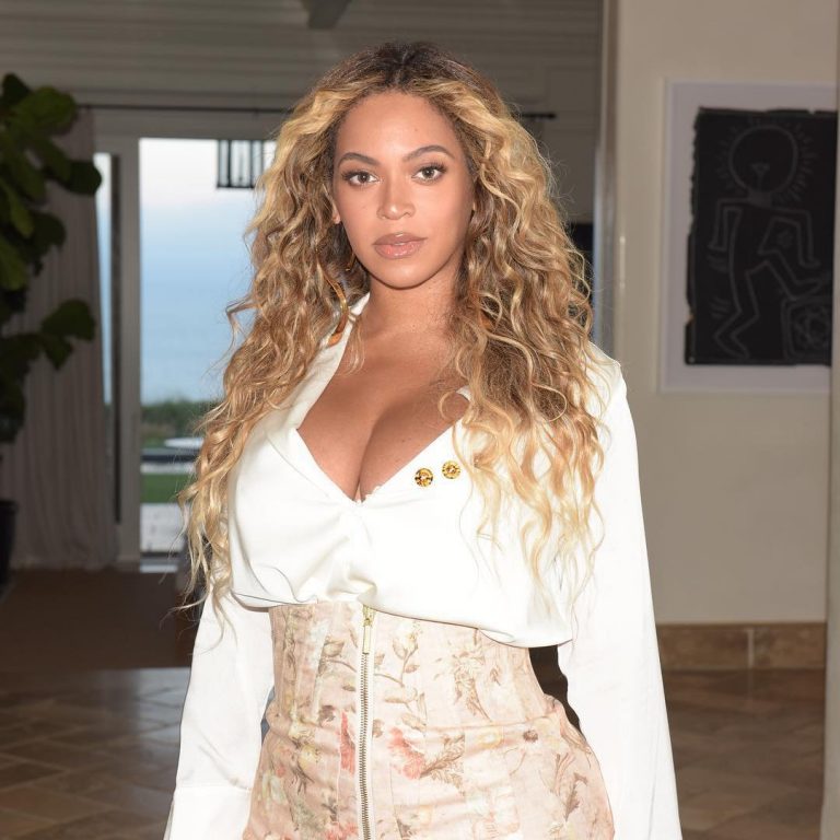 Maquiador de Beyoncé revela cinco truques de beleza da cantora