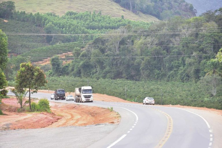 BR 101 terá desvio a partir de quinta-feira para obra de viaduto em João Neiva