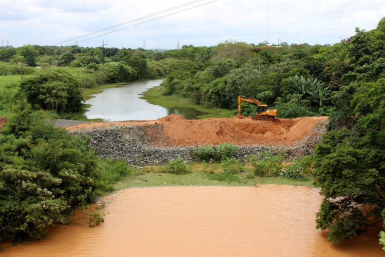 Prefeitura de Linhares afirma que barragens não serão retiradas e acompanha atuação da Samarco