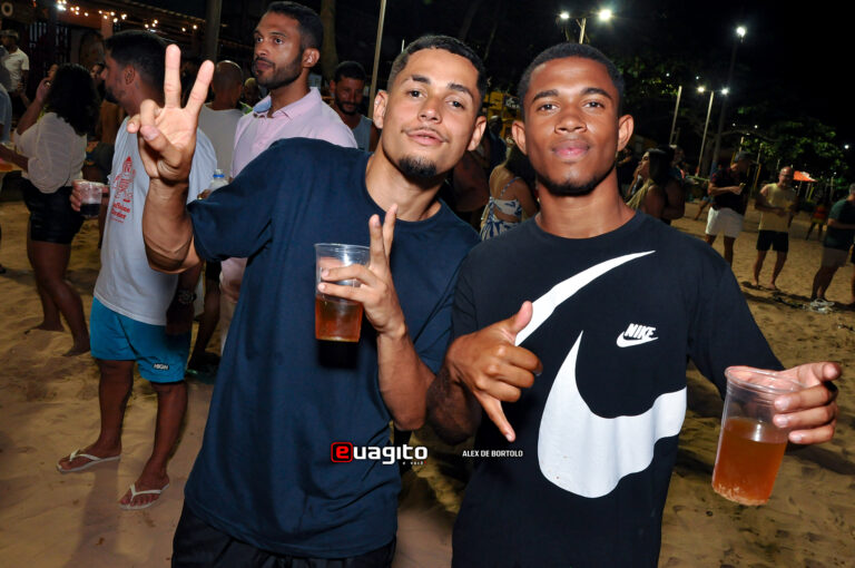 Lilian Lomeu & Taiana França em Praia Grande, foto 145 de 185