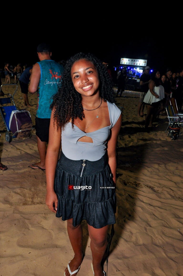 Lilian Lomeu & Taiana França em Praia Grande, foto 158 de 185