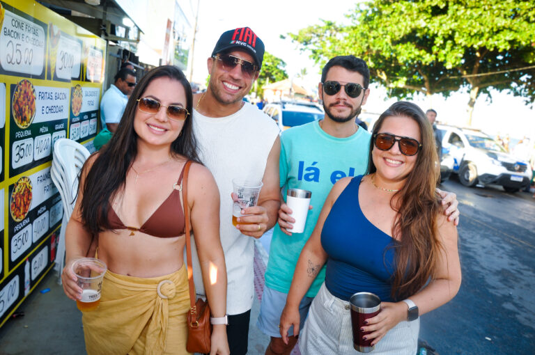 Alinne Rosa em Barra do Sahy