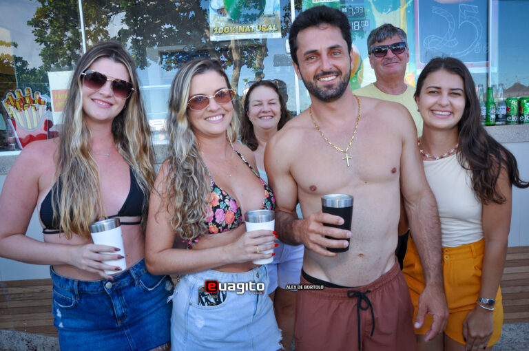 Lilian Lomeu em Barra do Sahy, foto 63 de 326
