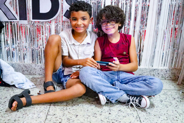 08 Anos do Grupo Stray Kids em Vila Velha