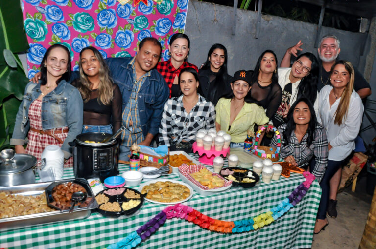 Arraiá do Espetinho Show em Maria das Graças