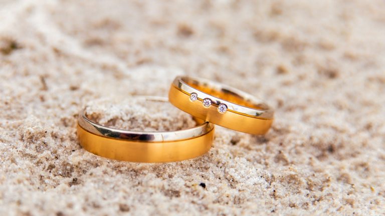 Carla Perez e Xanddy: 25 anos de casamento e votos renovados